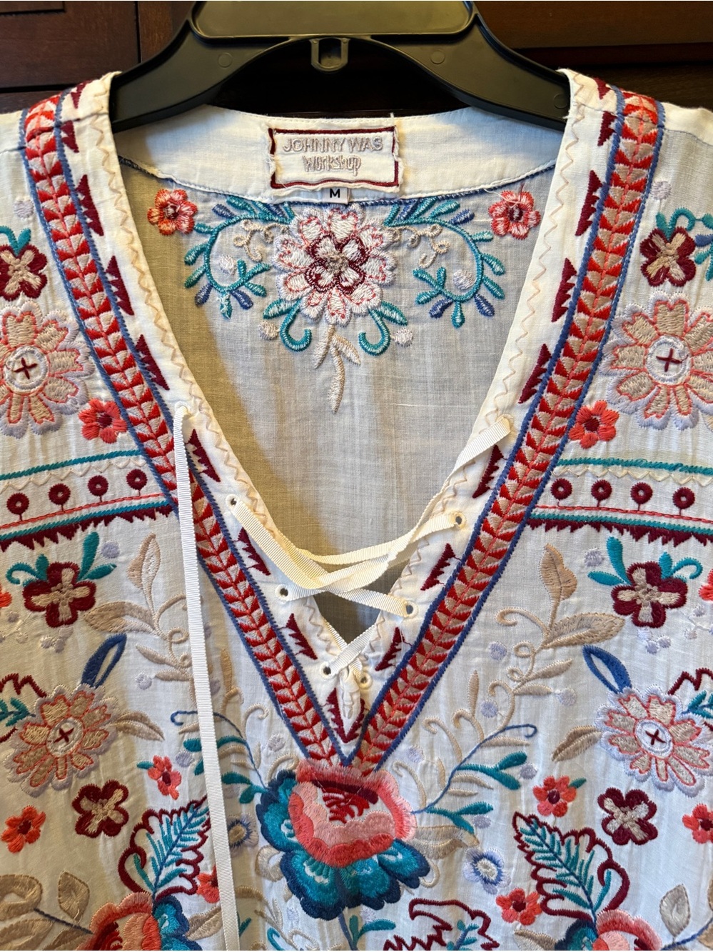 Johnny Was White Embroidered Floral Lace-Up V-Neck- M - Picture 4 of 7